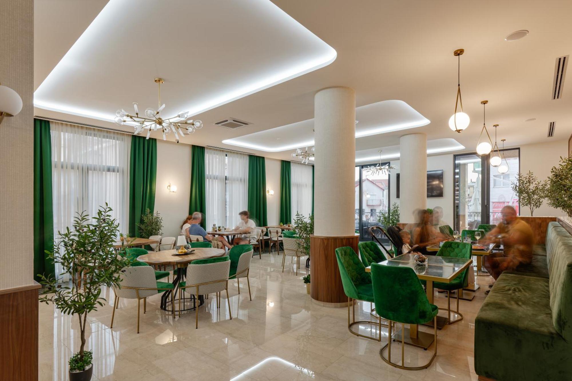 Hotel Diplomat By Aycon Budva Exterior foto
