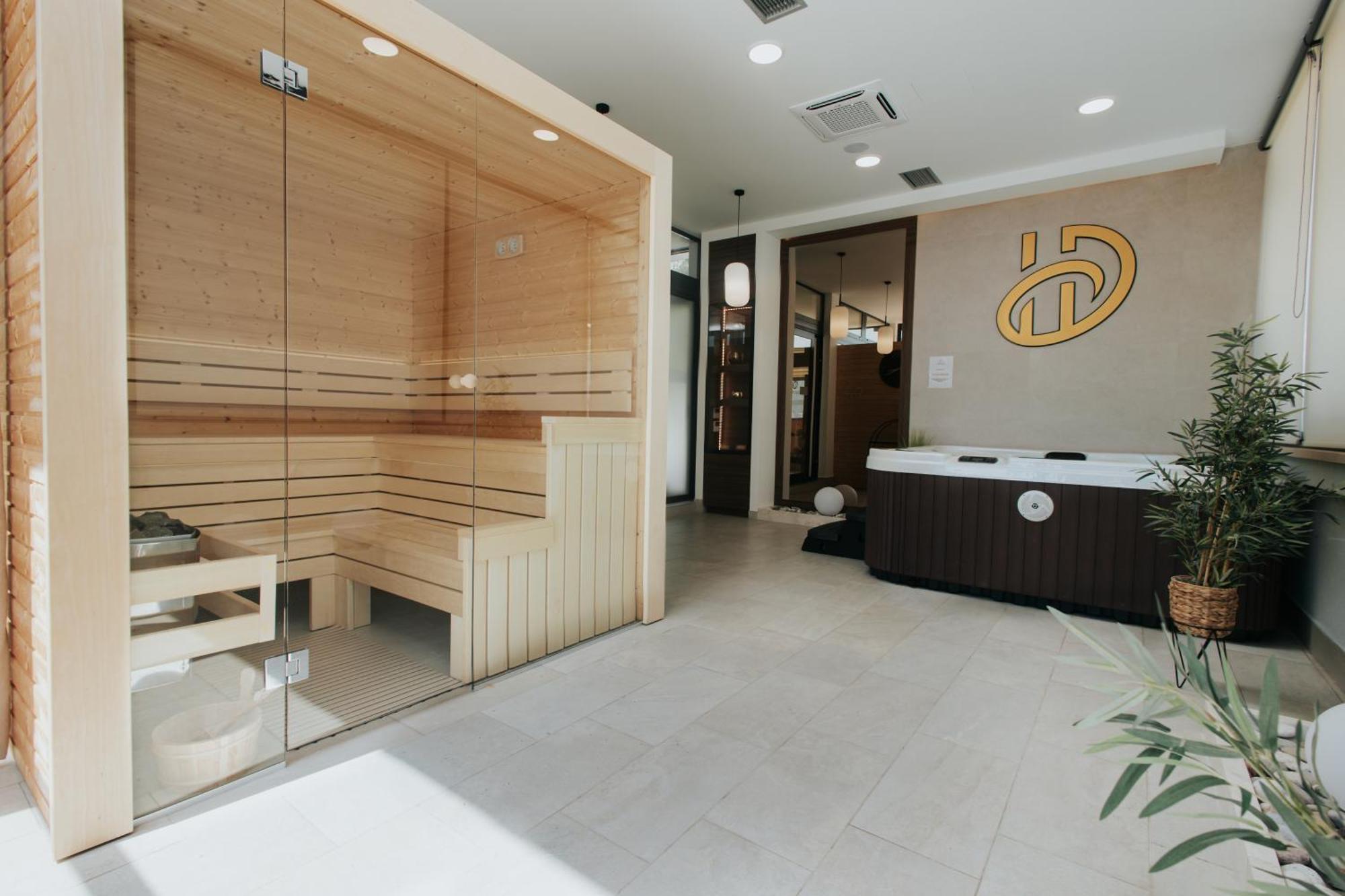Hotel Diplomat By Aycon Budva Exterior foto